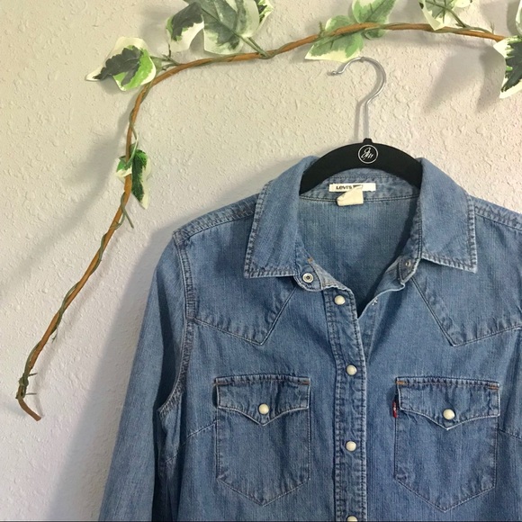 Levi's Western Button Up Size S - Picture 2 of 4
